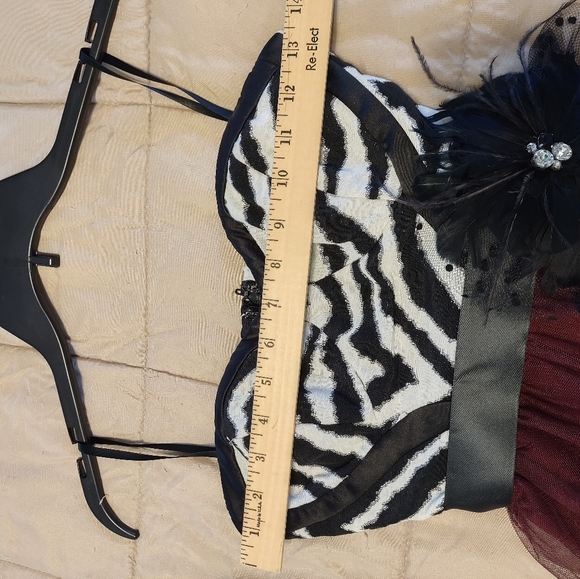 Party Dress - Picture 4 of 8